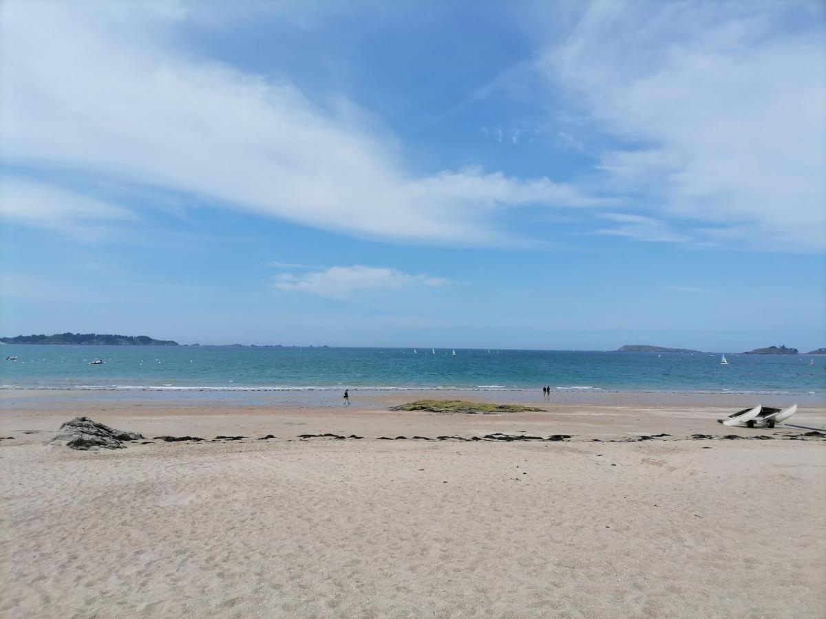 Maison Familiale Proche De La Mer Lancieux Esterno foto